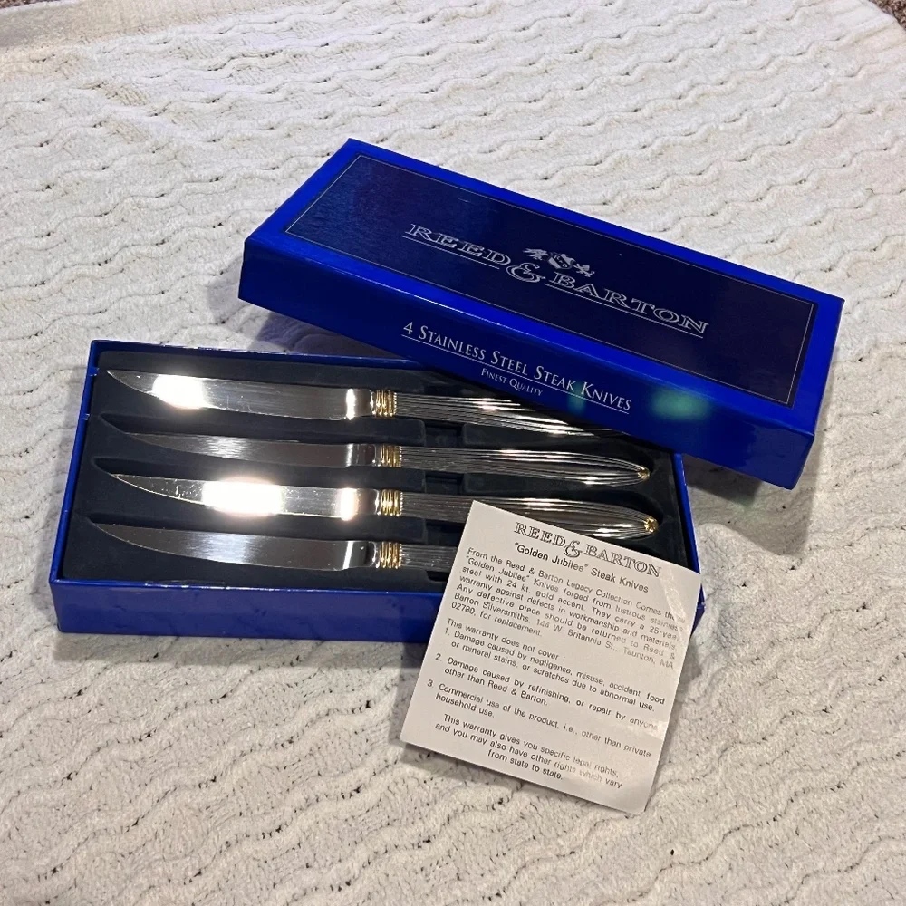 New Reed & Barton 4 pc Steak Knife Set in Box